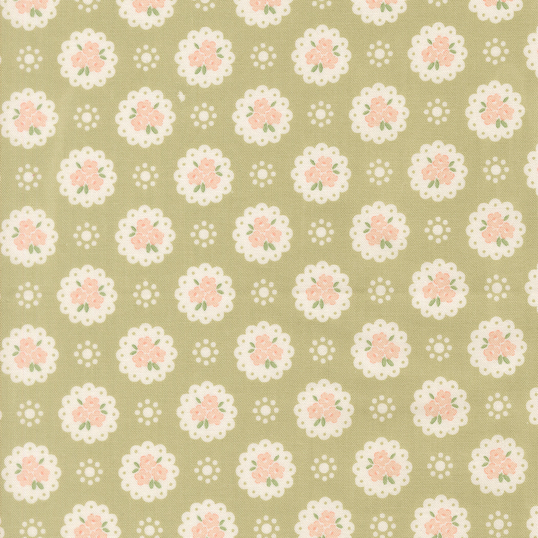 Handmade Sweetness - Doily in Pear