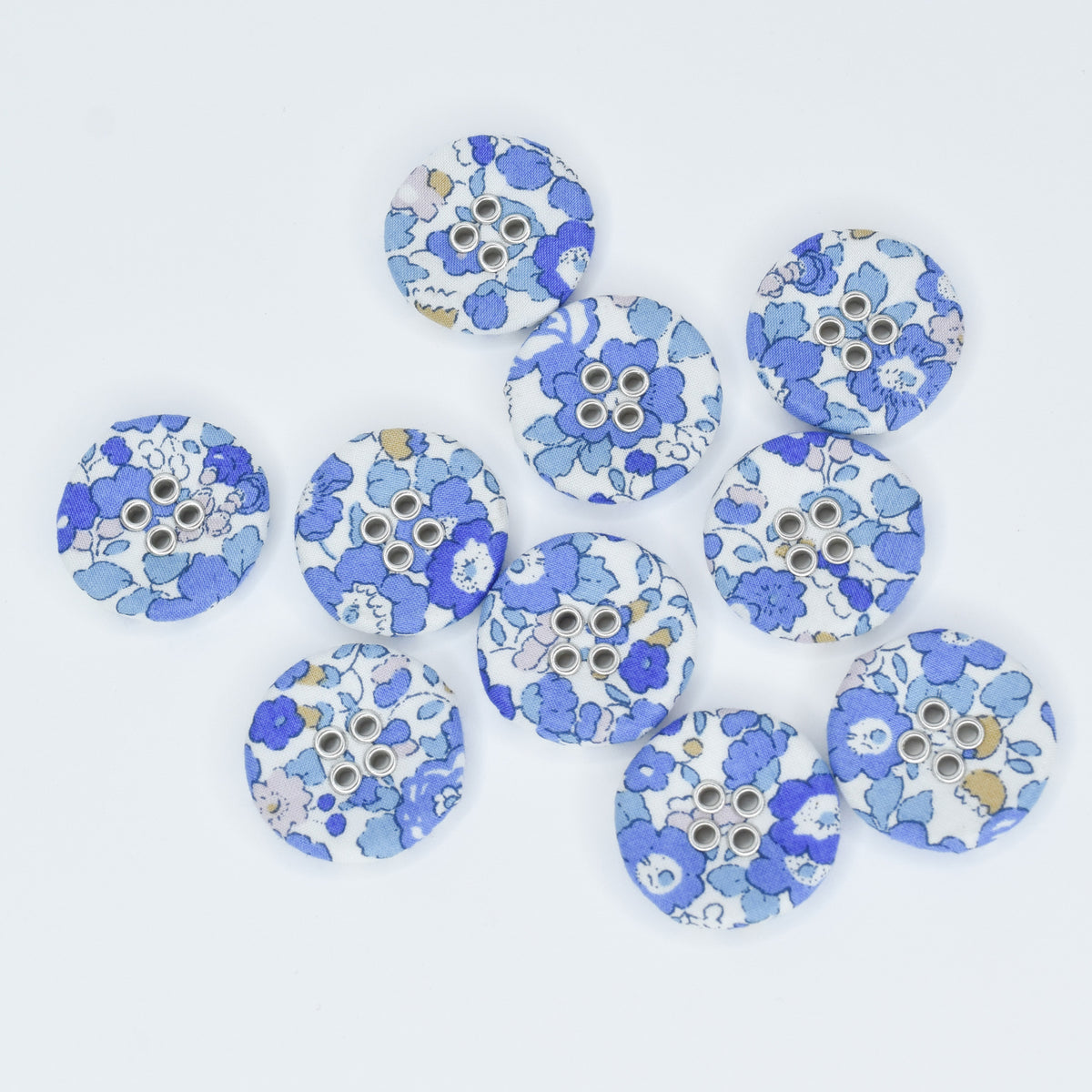Liberty Button - Betsy Ann G 22mm