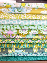 Load image into Gallery viewer, Daisy Crush Half Yard Bundle of 25
