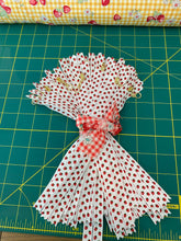 Load image into Gallery viewer, Strawberry Toss Zipper 12”
