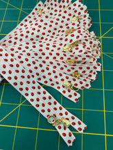 Load image into Gallery viewer, Strawberry Toss Zipper 12”
