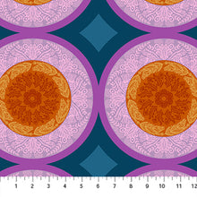 Load image into Gallery viewer, Perennial Borders - Doily in Amber
