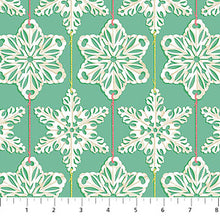Load image into Gallery viewer, Cozy Christmas - Paper Flakes in Country
