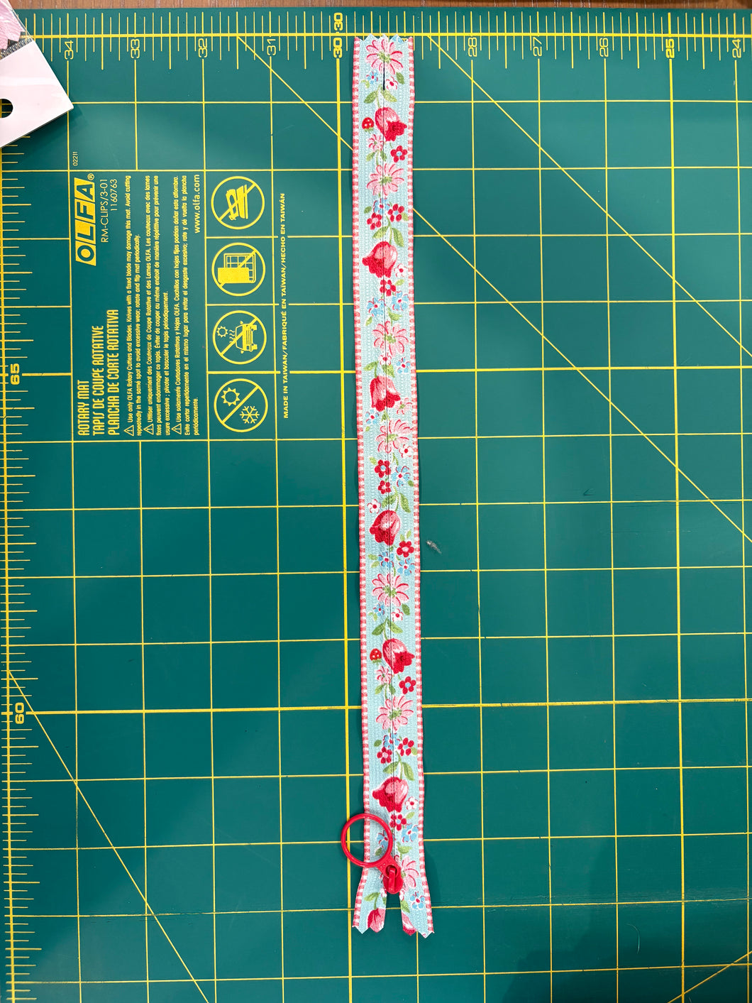 Tulip Zipper 12”