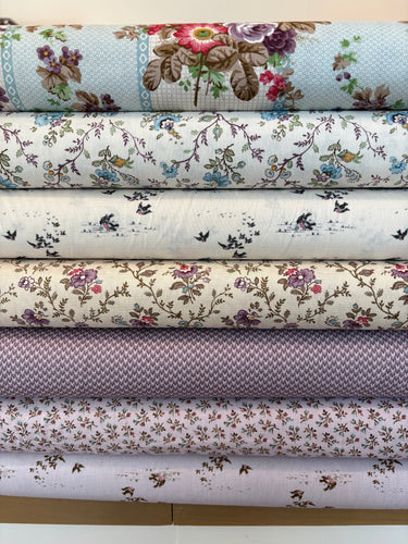 Ayla Complete Fat Quarter Bundle (28 pieces)