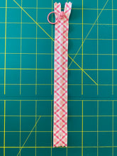 Load image into Gallery viewer, Pink Plaid Zipper 8”
