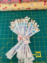 Load image into Gallery viewer, Marguerite Zipper 8”
