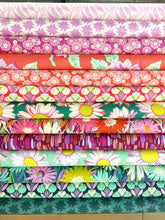 Load image into Gallery viewer, Daisy Crush Half Yard Bundle of 25
