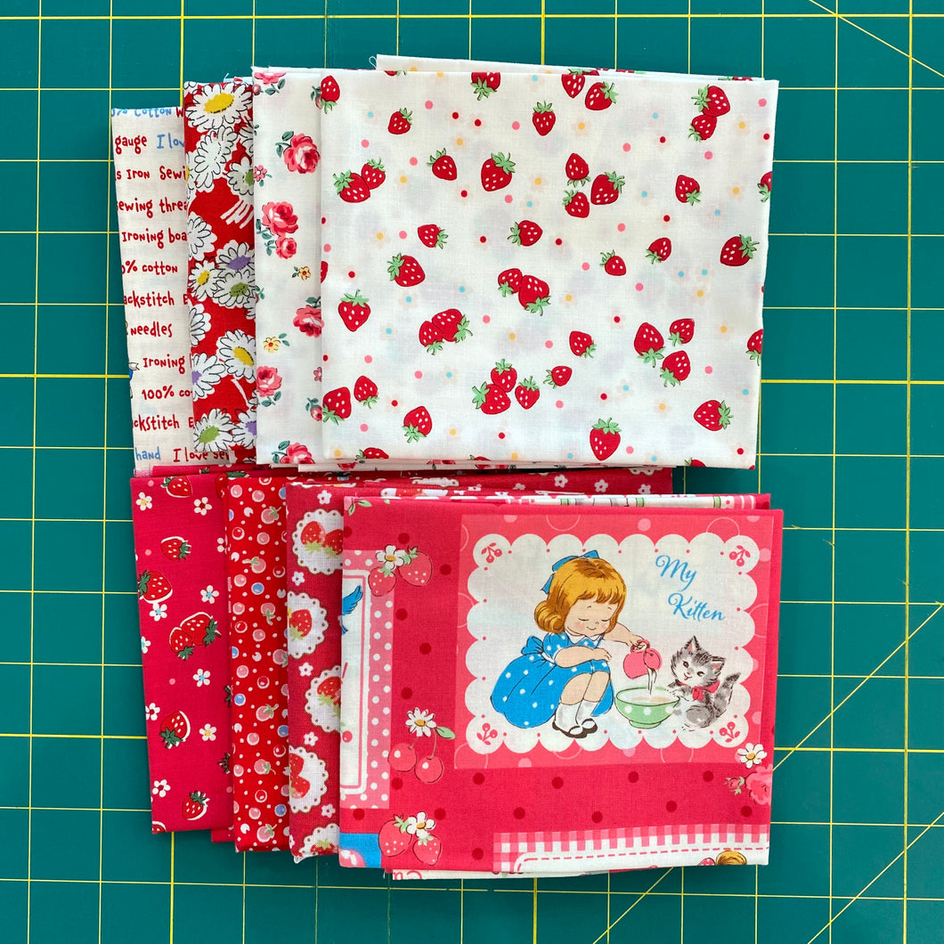 Atsuko Matsuyama &  Friends- Fat Quarter Bundle Red 8