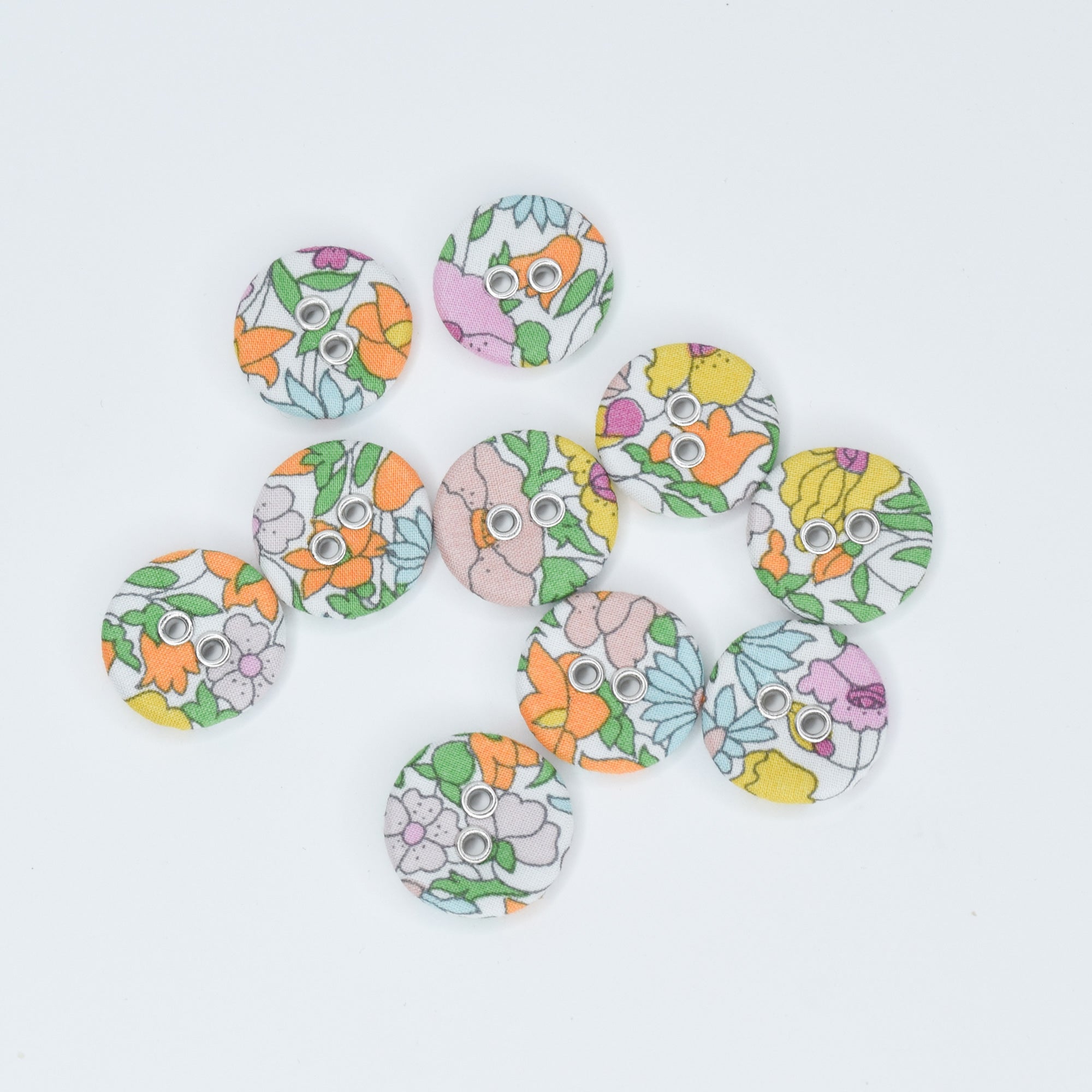 Liberty Button - Poppy Forest A 16mm