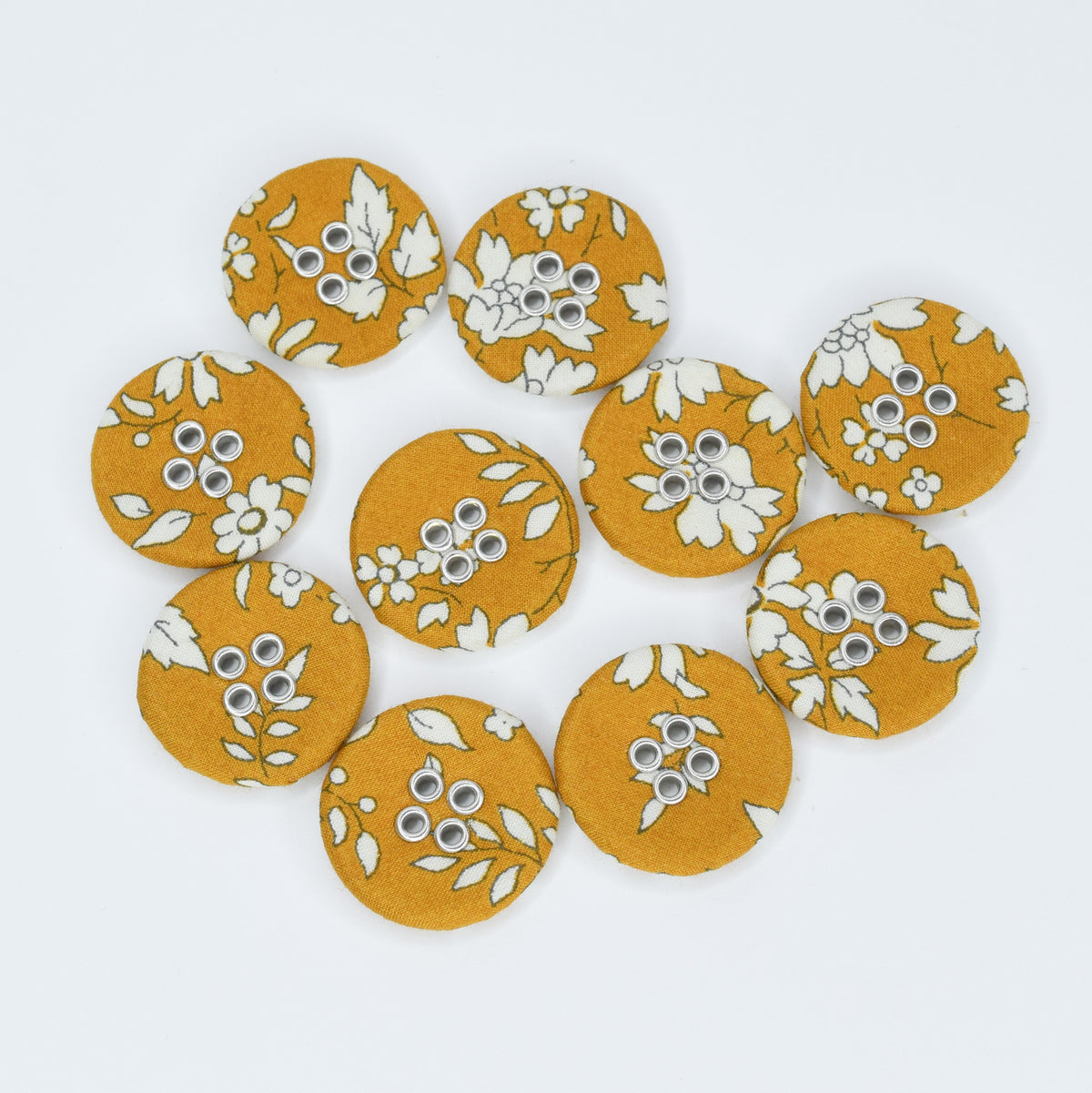 Liberty Button - Capel G 22mm