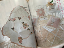 Load image into Gallery viewer, Flower Quilts and Applique Book by Quilts Japan
